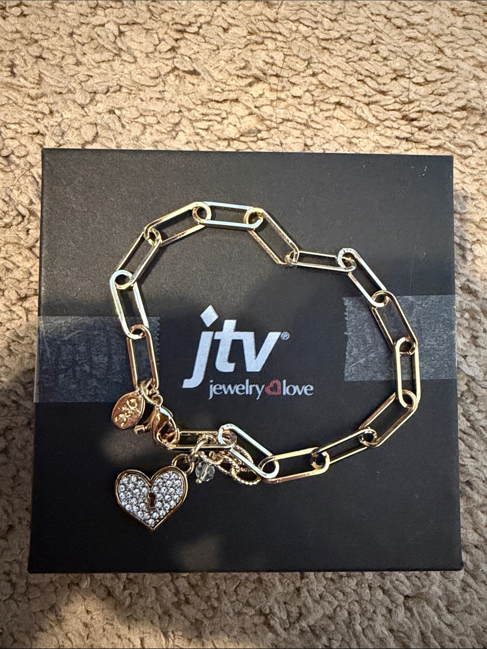 JTV Gold Link Bracelet with Pavé Heart Charm